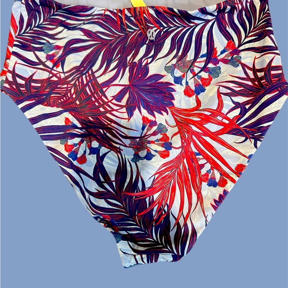 Lululemon.  Size 10. Tropical. NWOT - Picture 2 of 4